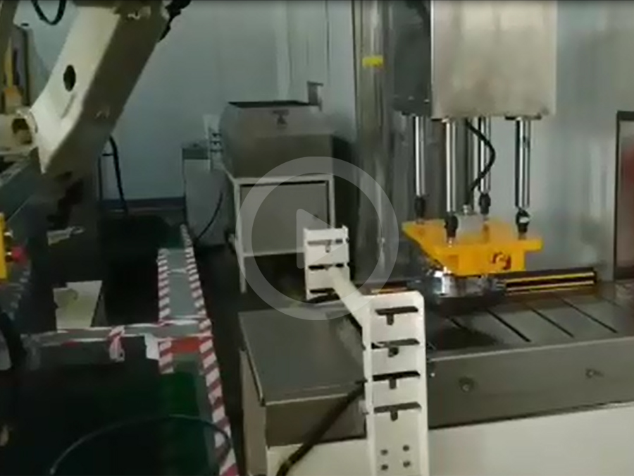 吸盤機(jī)械手吸附法蘭零件現(xiàn)場(chǎng)視頻