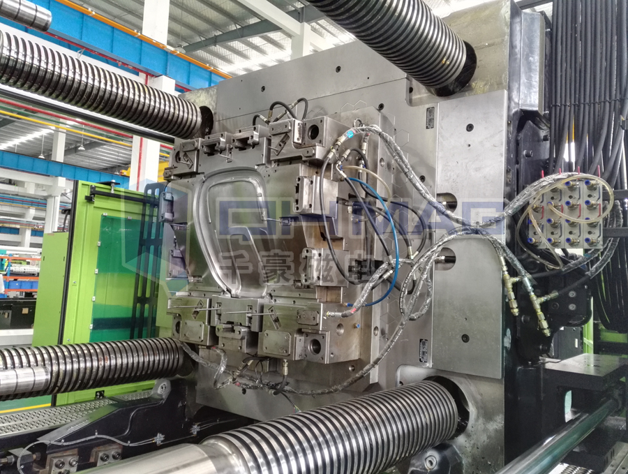 人工手扳換模有多難？看看本文視頻便知！