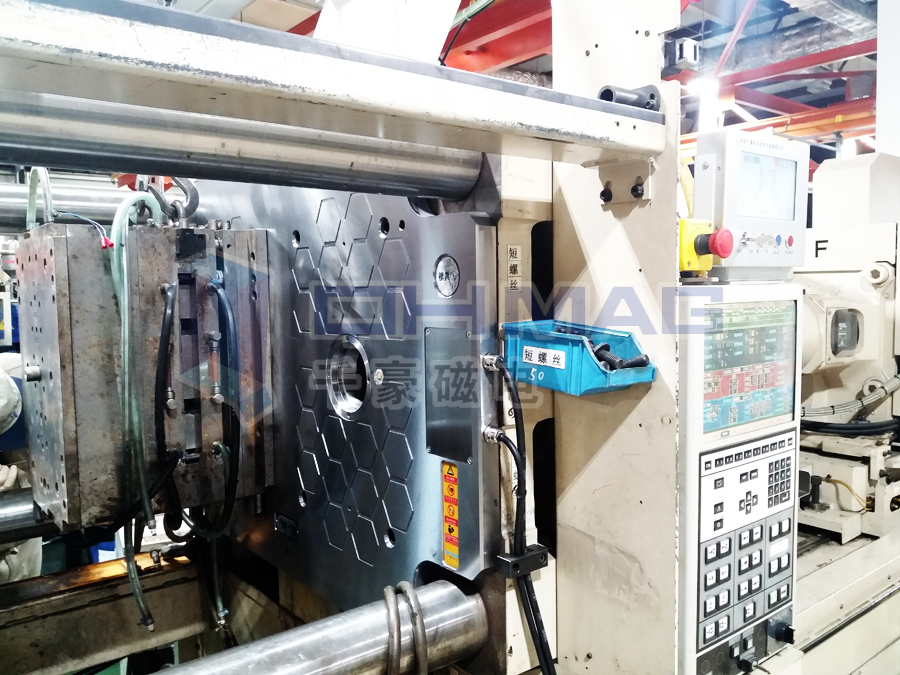 注塑機(jī)快速換模系統(tǒng)—節(jié)省時(shí)間和金錢才是王道！