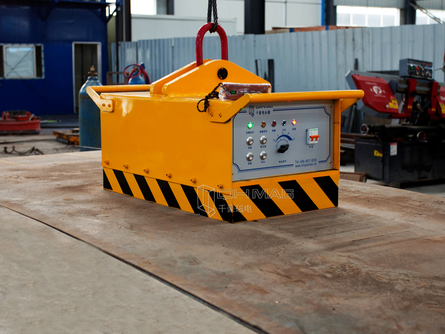 無電源環(huán)境下起吊鋼板用什么？充電式電永磁起重器