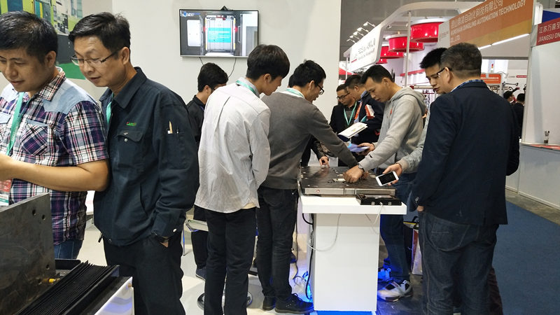 注塑機(jī)快速換模系統(tǒng)