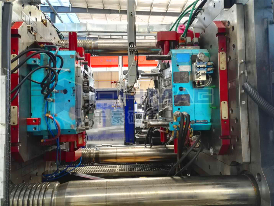 注塑機(jī)磁力換模