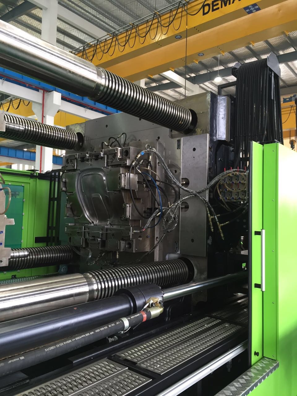 注塑機(jī)快速換模