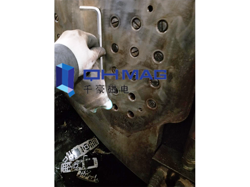 電永磁吸盤,注塑機(jī)快速換模,電永磁起重器